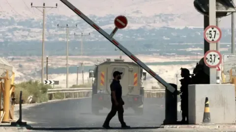 Two Persons Killed in Assault Near West Bank-Jordan Checkpoint, Israel's Defense Forces Confirms