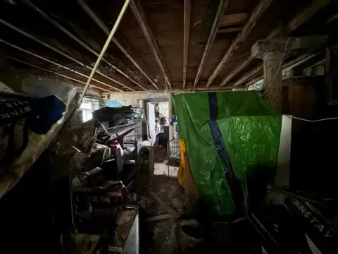 Home Packed of Debris Is Set for Bidding at £38k