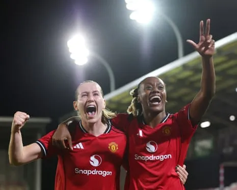 Elisabeth Terland's Treble Sends Manchester United Through to Women's Champions League Group Stage