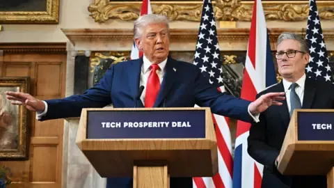 Donald Trump Suggests Starmer May Use Military to Control UK Boundaries